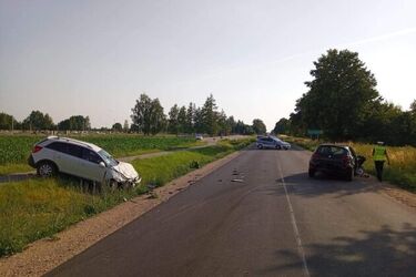 Czołówka na "dziewiętnastce". Kobieta poszkodowana