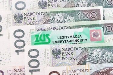 Będą "czternastki". Już wiadomo kiedy ruszą wypłaty