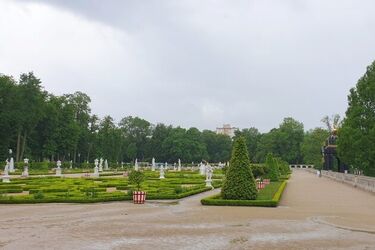 Deszczowy piątek. IMGW ostrzega przed burzami z gradem