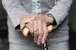 Seniorki przekazały oszczędności oszustom. 87-latka wyrzuciła 37 tys. zł przez balkon