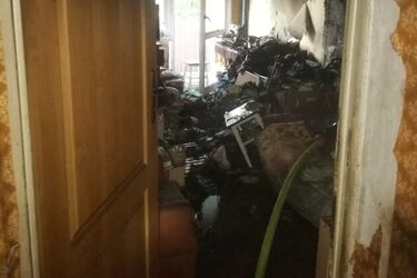 Tragiczny pożar przy ul. Mieszka I. Zapaliła się kanapa