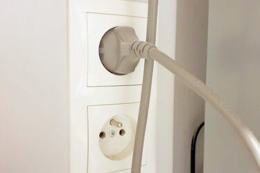 PGE zapowiada wyłączenia prądu i krótkie zaniki napięcia. Gdzie?
