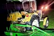 Tragedia na łące. 38-latek wypadł z ciągnika pod ostrza kosiarki. Zatrzymano kierowcę