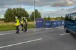 Motocyklista uderzył w słup. Jego ciało uległo rozczłonkowaniu na dwie części