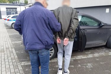 17-latek pięściami chciał wyłudzić od innego ucznia pieniądze. Grozi mu do 12 lat