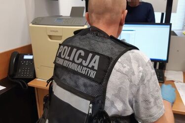 Popił u kolegi a potem go okradł. Policja zatrzymała 34-latka na dworcu