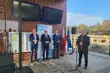 Dworzec kolejowy, do którego nie ma torów. Ważne jednak, że już otwarty