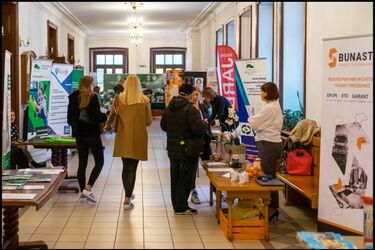 Biuro Karier UwB zaprasza na Targi Pracy