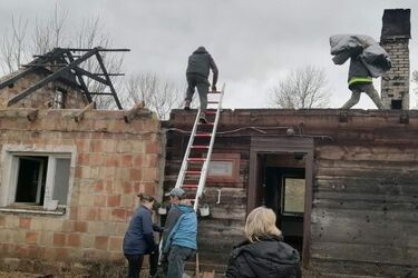 Stracili dach nad głową. Ogień strawił ich dorobek życia