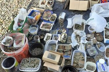 Policjanci zabezpieczyli ponad 800 kg materiałów wybuchowych. Saperzy wywozili je 3 dni