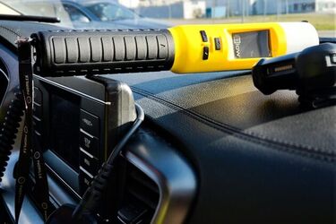 Miał 2 sądowe zakazy. Pijany 18-latek przewoził 3 pasażerów