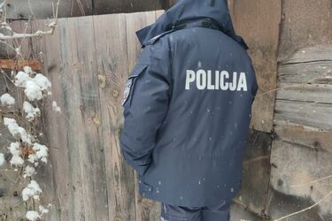 W jego domu było tak zimno, że zamarzło jedzenie