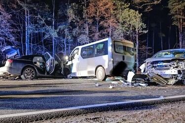 Tragiczny wypadek. Jedna osoba nie żyje, kilka jest rannych