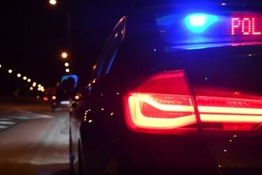 Roczne dziecko połknęło bombkę. Policja bez wahania rozpoczęła pilotaż