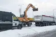 Wieźli żwir. Jak się okazało, było go znacznie za dużo