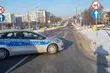 Ominęła samochód stojący na pasach. Potrąciła pieszą
