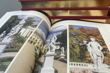 Interesujesz się ogrodem Pałacu Branickich? Ta publikacja jest dla ciebie