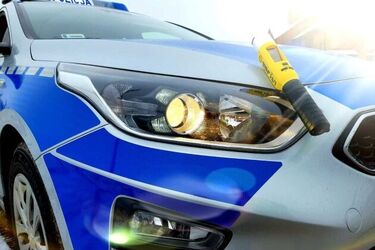 Młoda kobieta uderzyła w lawetę. Miała ponad 3,2 promila