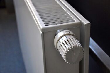 Koszty ogrzewania w Łapach wzrosły średnio o 100%. Mieszkańcy wystosowali petycję