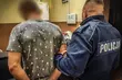 Poszukiwany ukrył się przed policją w wersalce