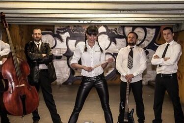 Sentymentalna muzyczna podróż w Nie Teatrze. Piosenki Karin Stanek [KONKURS]