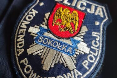 Tragedia na drodze. Ciągnik wywrócił się i przygniótł mężczyznę