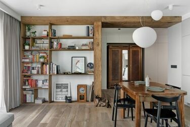 Warszawski architekt zaaranżował mieszkanie inspirowane przyrodą Podlasia