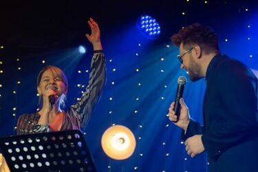 Muzyczne spotkanie w Nie Teatrze z tekstami Jonasza Kofty [KONKURS]