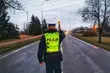 Kolizja na stacji benzynowej. Sprawca wpadł, bo wrócił coś przekąsić