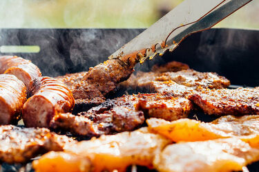 Grill na łonie natury może nas słono kosztować. Mandaty sięgają 5 tys. zł