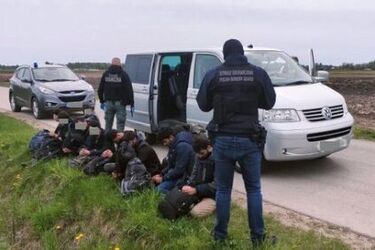 Coraz więcej migrantów na granicy. Wzrasta też liczba "kurierów"