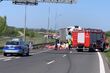 Kraksa na "ósemce". Kierowca był pijany, napoje w puszkach wypadły na drogę