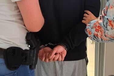 Pobili, okradli i próbowali zamknąć w bagażniku. 3 oprawcy aresztowani