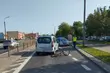 Osobówka potrąciła rowerzystę. Zabrał go helikopter LPR
