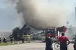 Pali się duży kurnik. Na miejscu jest kilkudziesięciu strażaków [ZDJĘCIA]