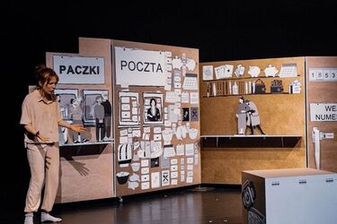 "Pustostany". Obśmiewają codzienne życie, ale czy naprawdę jest śmieszne? [RECENZJA] 