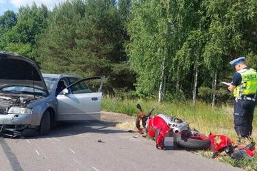 Pijany kierowca nie ustąpił pierwszeństwa. Motocyklista trafił do szpitala