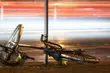 Wypadek podczas wyprzedzania rowerzysty. Jest ranny