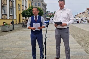 Czy prezydent Truskolaski dostanie wotum zaufania? Radni oddają głos mieszkańcom