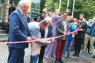 W Białymstoku otwarto Aleję Lalkarzy im. Piotra Sawickiego