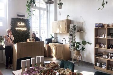 Naturalnie, ekologicznie i z pomocą. Otwarcie sklepu charytatywnego Fundacji Dialog