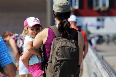 Chcesz zatrudnić nianię? Państwo sfinansuje jej składki