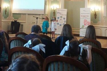 Tego dnia zdominuje kolor czerwony. Jaki będzie powód?
