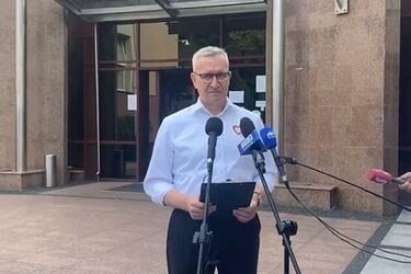 Poseł krytykuje niewystarczające działania wojewody ws. pomoru drobiu 