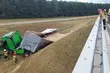 Ciężarówka spadła z wiaduktu. Kierowca trafił do szpitala 