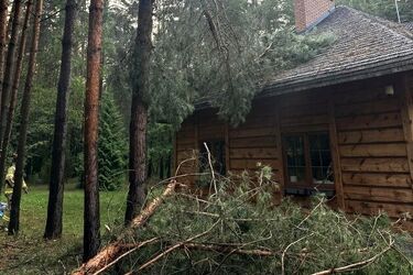 Podlaskie. Ponad 1700 strażaków walczyło ze skutkami wieczornych burz i nawałnic