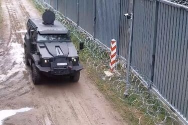 Kolejny pojazd używany przez kontrterrorystów trafił na granicę