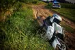 Uciekał motocyklem i pieszo. Policjanci go zgubili