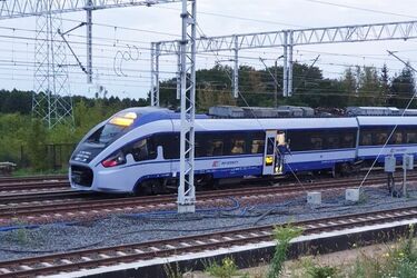 Specjalna komisja wyjaśni przyczynę wykolejenia się pociągu na nowych torach