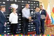 Wojciech Nowicki z następnymi gratulacjami i kolejną nagrodą